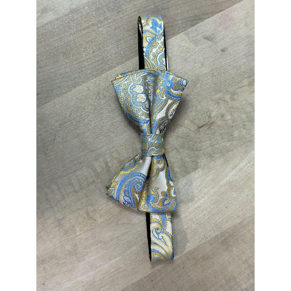 Hermoso New York Bow Tie Mens One Size Gold Blue Paisley Pre Tied Handmade